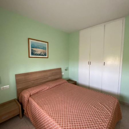 Apartamento Cerca De Playa ซาลอว์ ภายนอก รูปภาพ